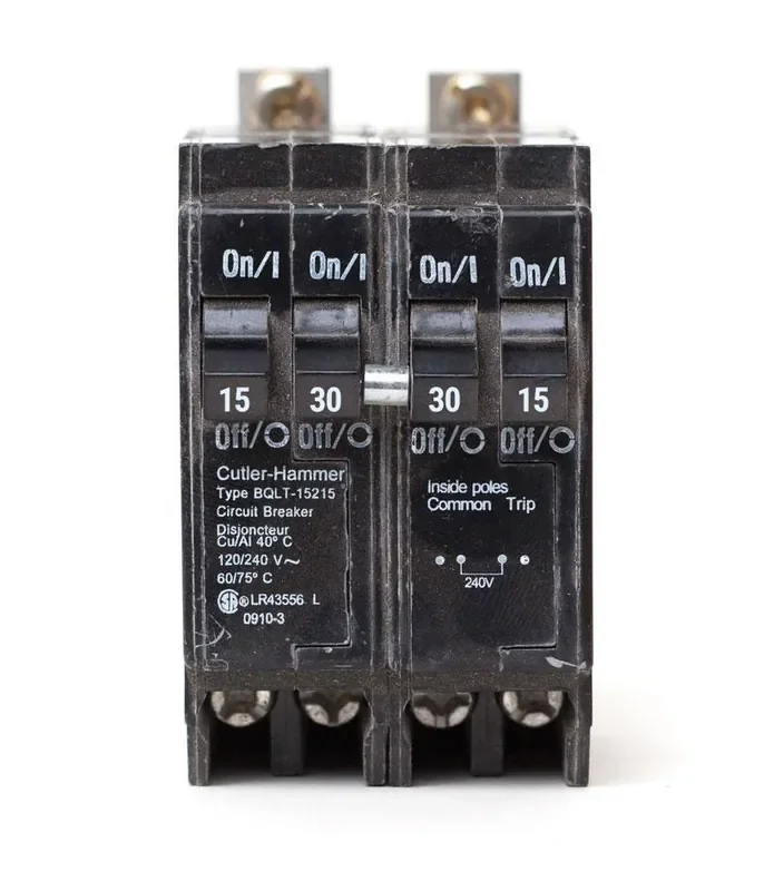 BQLT-15-230 – Commander 15/30/30/15 amp Quad Circuit Breaker – Bolt-On – 15/30 Amp – Quad – 240 Volt Warranty Included